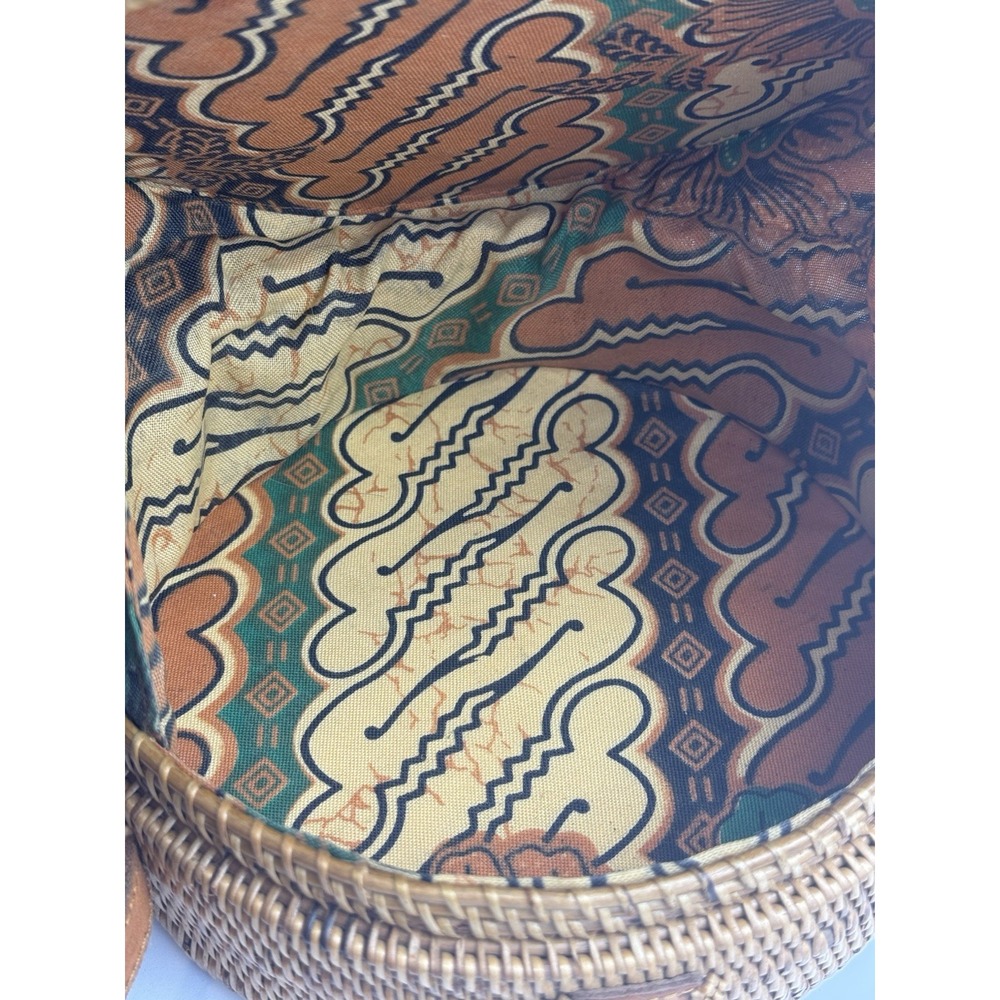 Round Woven Basket Crossbody Lined Hinged Purse Snap Closure Strap Boho Hippie - Picture 14 of 16
